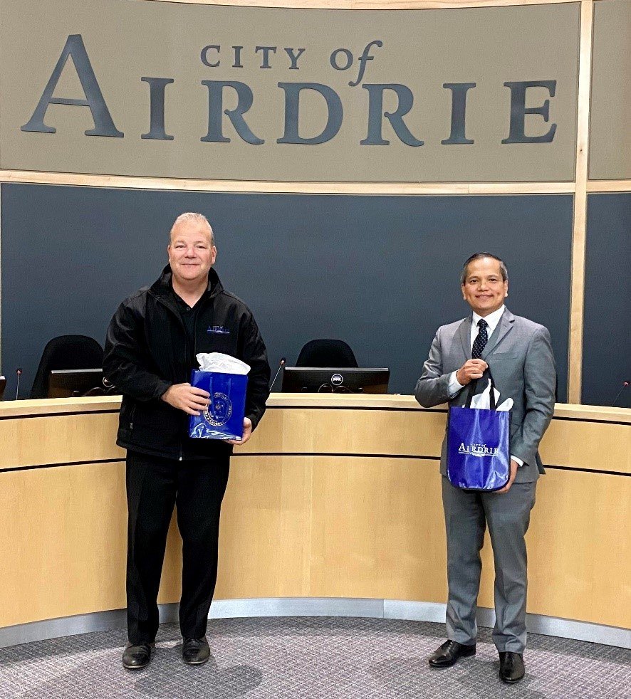 PH Consul General Calls on Mayor of Airdrie, Alberta